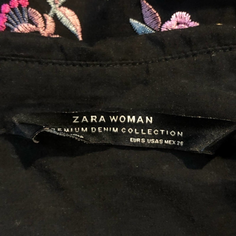 𝅺zara Black Floral Embroidered Button Front Tunic Top Size Small EUC - Picture 8 of 9